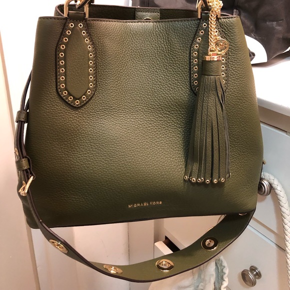 michael michael kors brooklyn large leather satchel